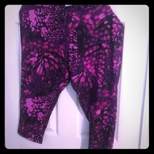 Woman’s Capri style work out bottom.